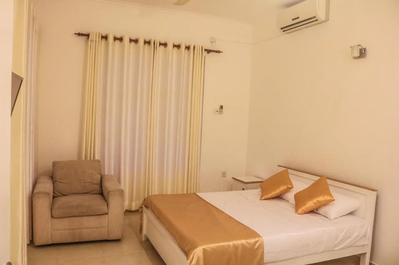 Hotel The White Villa Kandy